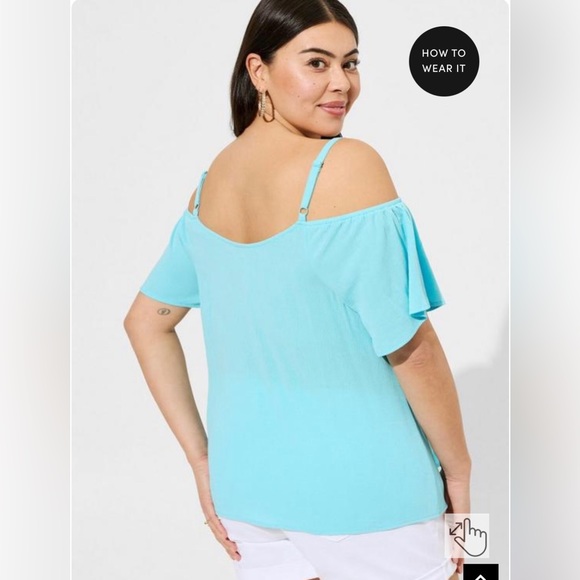 Gently worn - Washable Crinkle Gauze Cold Shoulder 🔝 by Torrid size 2 - Picture 2 of 15